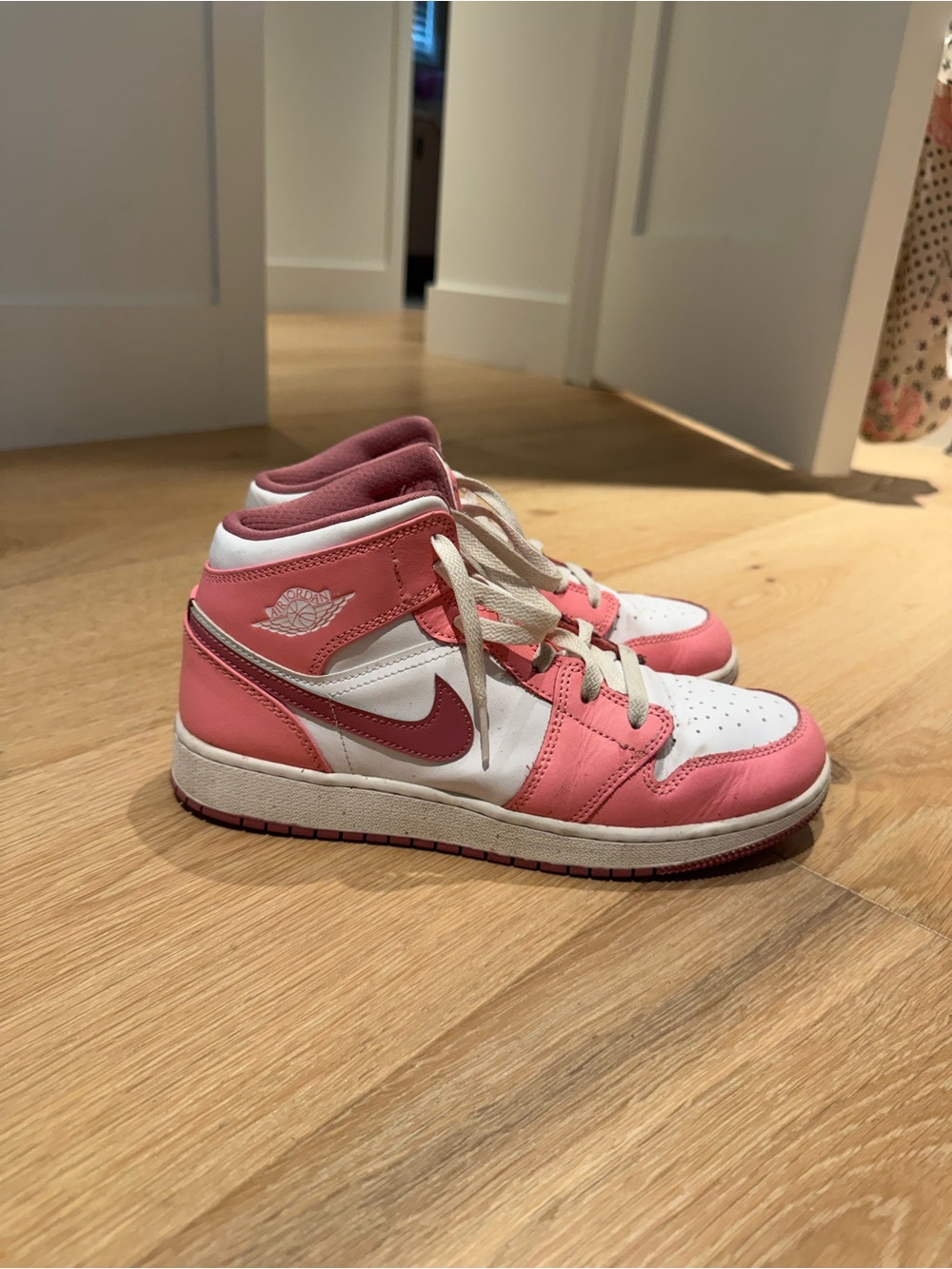Kids Air Jordan 1 Mid Pink and White